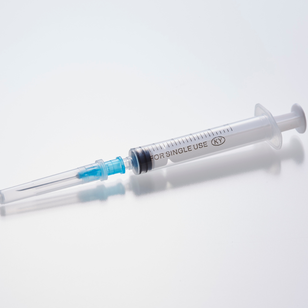 Reconstitution Syringe